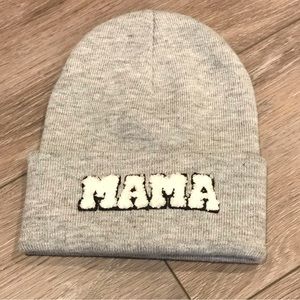 Mama Beanie / Toque Embroidered